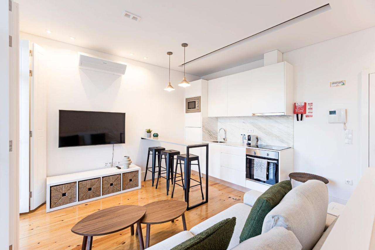 Wonderful Duplex W Private Patio & Ac By Lovelystay * Oporto