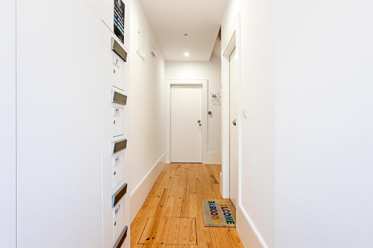 Wonderful Duplex W Private Patio & Ac By Lovelystay * Oporto